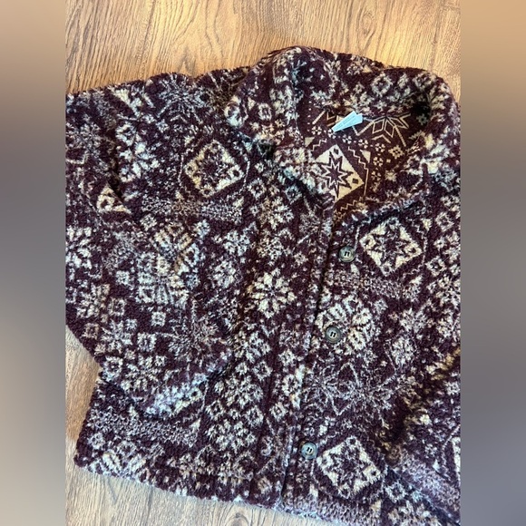 Vintage Fair Isle Shacket Size Medium Unisex Jacket Essentials Style Red EUC USA - Picture 2 of 4